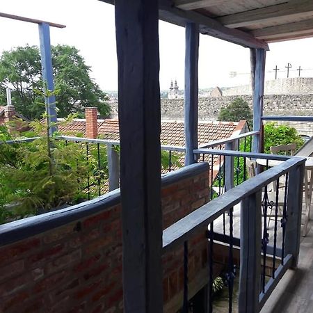 Bastya Apartman Эгер Экстерьер фото