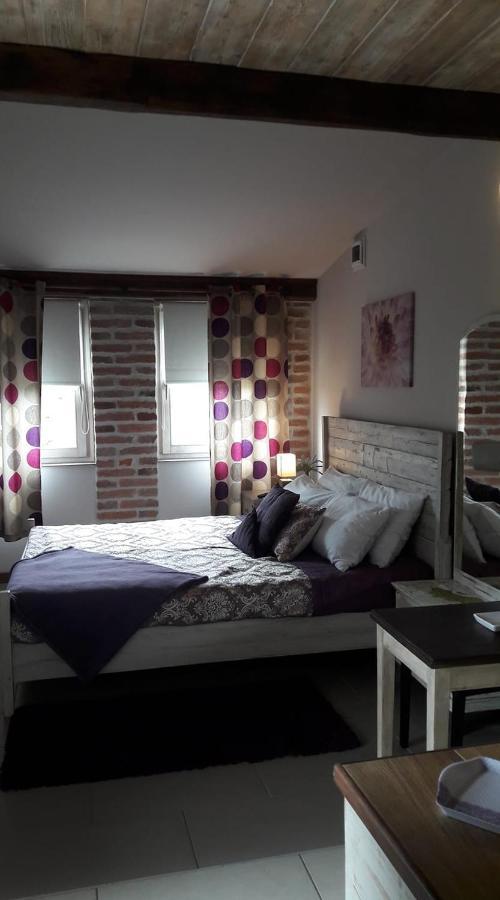 Bastya Apartman Эгер Экстерьер фото
